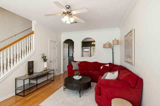 1007 Cashmere Dr, Thompsons Station, TN 37179