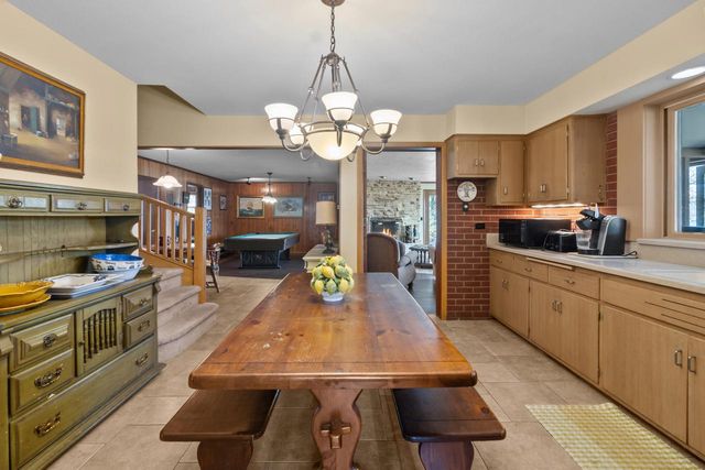 N1140 Tombeau ROAD, Genoa City, WI 53128