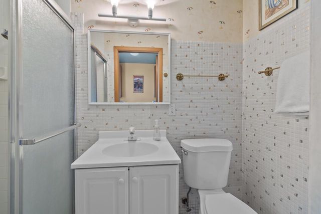 N1140 Tombeau ROAD, Genoa City, WI 53128