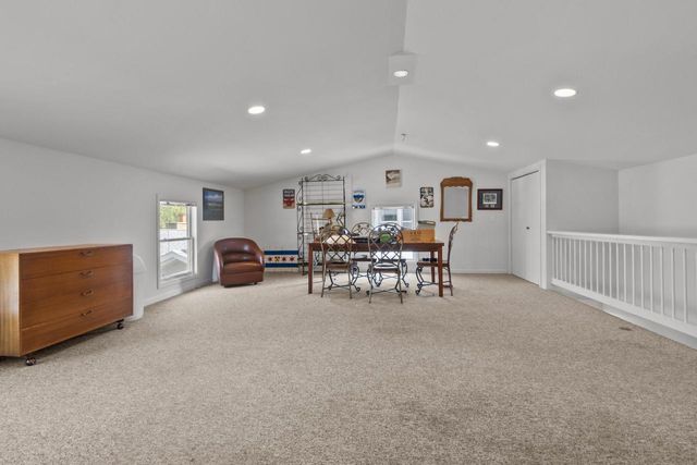 N1140 Tombeau ROAD, Genoa City, WI 53128