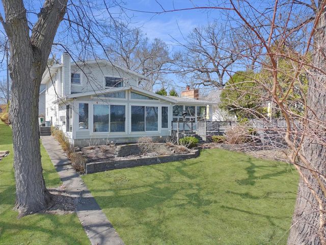 N1140 Tombeau ROAD, Genoa City, WI 53128