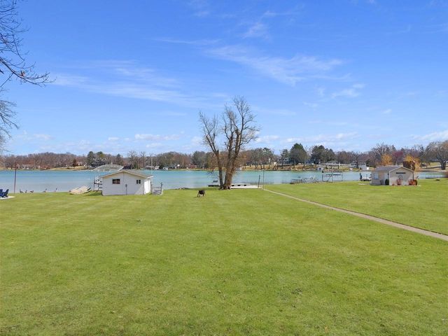 N1140 Tombeau ROAD, Genoa City, WI 53128