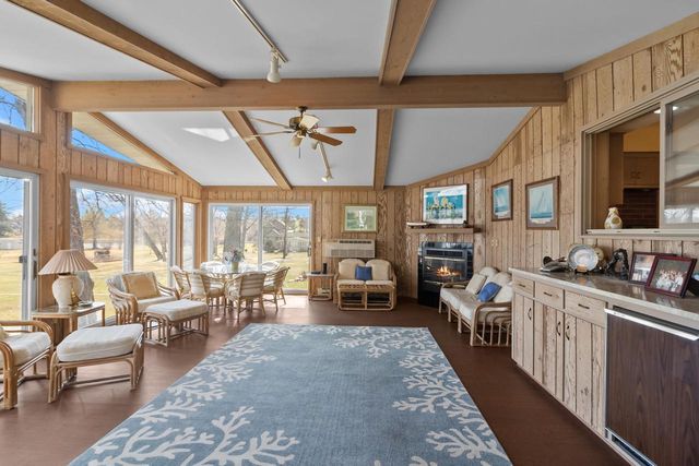 N1140 Tombeau ROAD, Genoa City, WI 53128