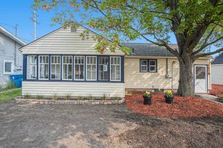 1878 Lakeshore Drive, Muskegon City, MI 49441