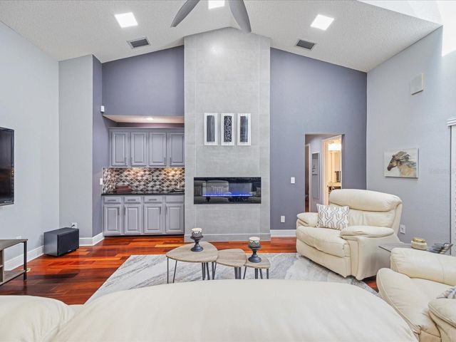 10 WINDRUSH COURT, Oldsmar, FL 34677