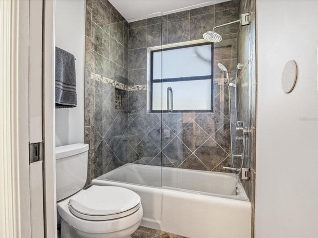 10 WINDRUSH COURT, Oldsmar, FL 34677