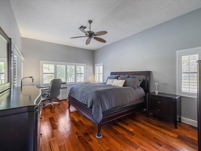 10 WINDRUSH COURT, Oldsmar, FL 34677