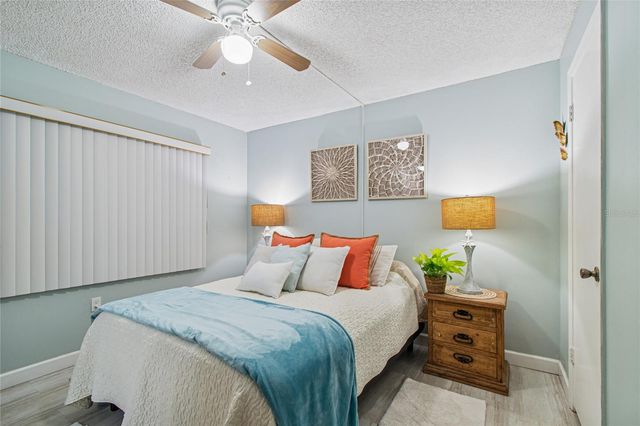 6800 20TH AVENUE N 107, St Petersburg, FL 33710