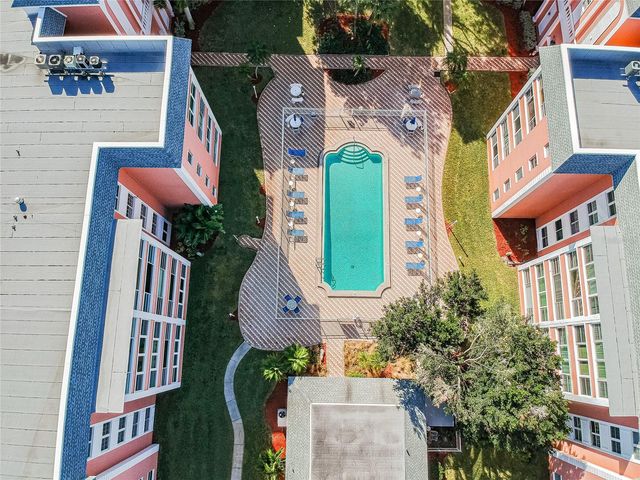 6800 20TH AVENUE N 107, St Petersburg, FL 33710