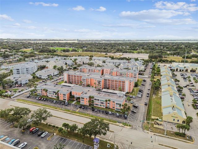 6800 20TH AVENUE N 107, St Petersburg, FL 33710