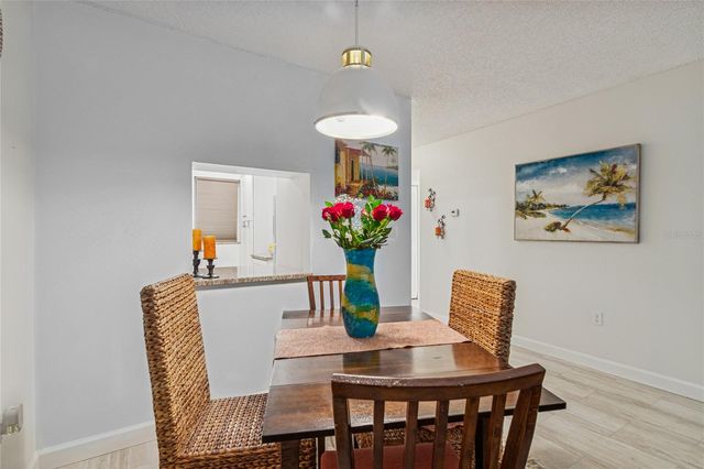 6800 20TH AVENUE N 107, St Petersburg, FL 33710