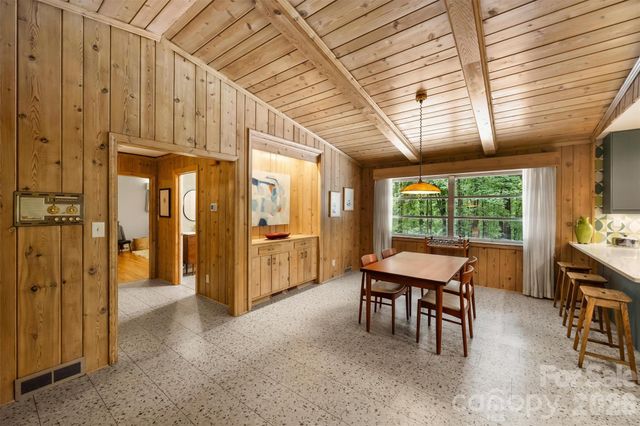 1916 Fair Forest Drive, Matthews, NC 28105