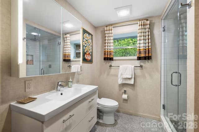 1916 Fair Forest Drive, Matthews, NC 28105