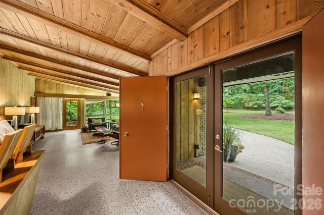 1916 Fair Forest Drive, Matthews, NC 28105