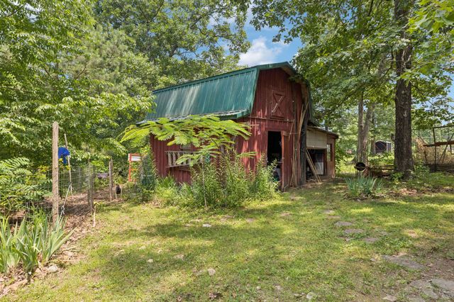 4835 Summertown Hwy, Summertown, TN 38483