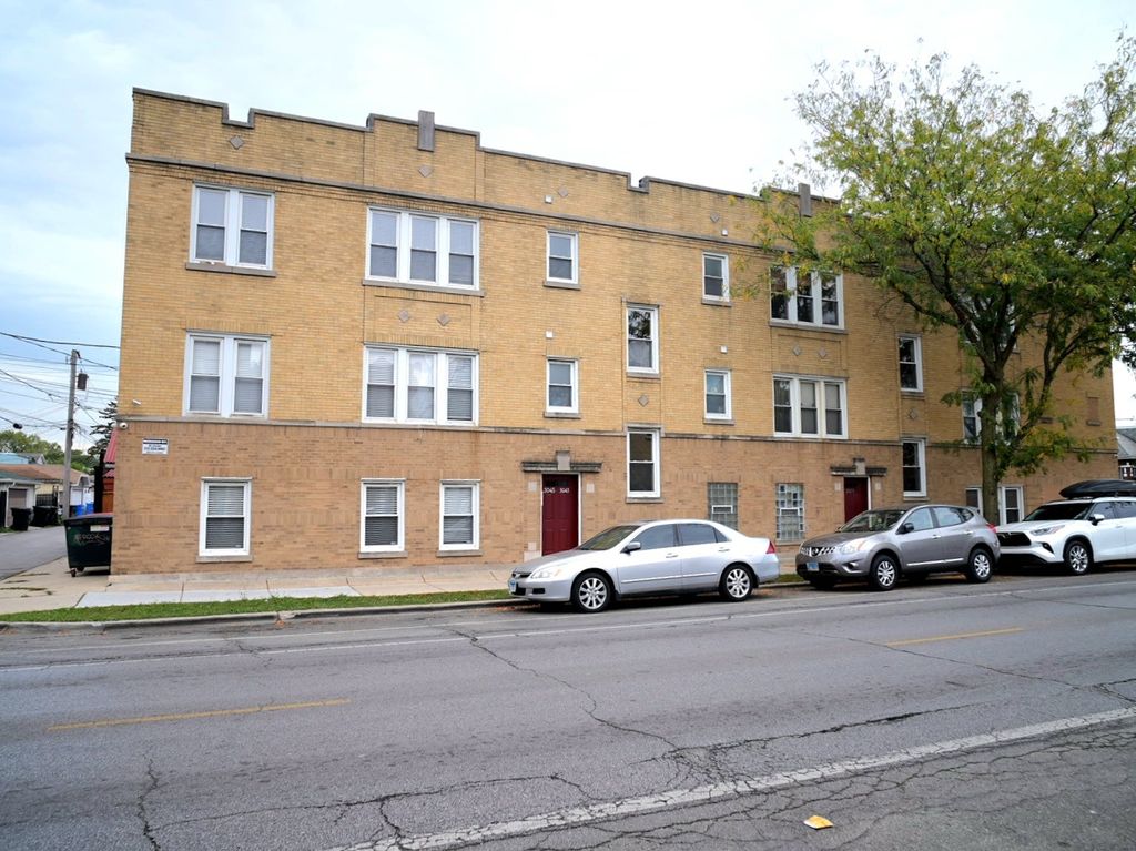 3045 N Laramie Avenue 2, Chicago, IL 60641