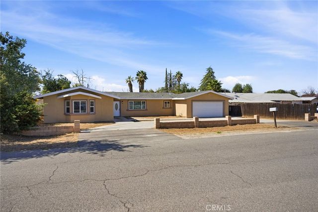 27031 Yale, Hemet, CA 92544