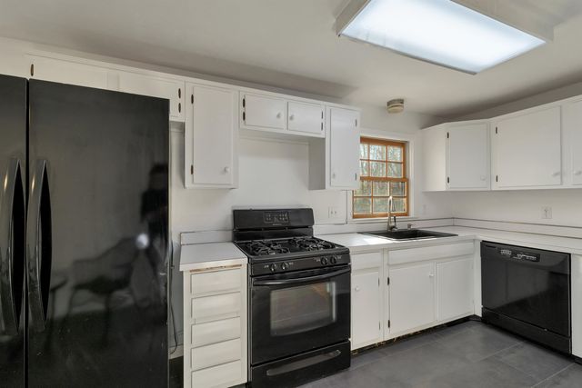 535 Ocean Road, Portsmouth, NH 03801