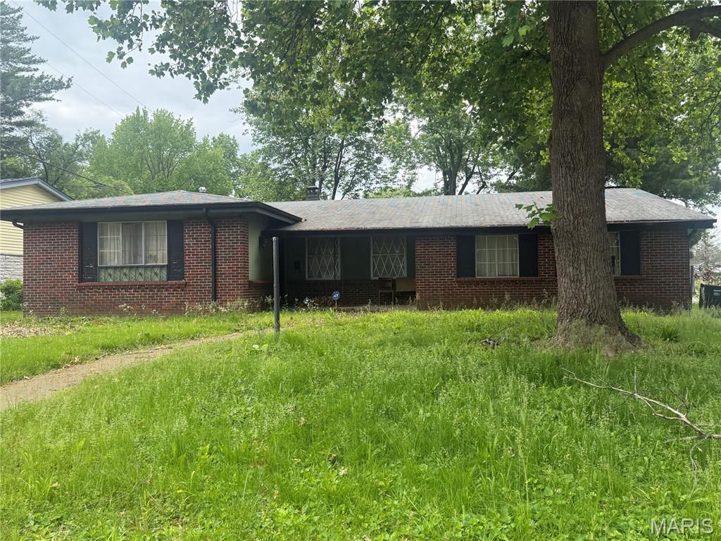 2574 Haber Drive, St Louis, MO 63136