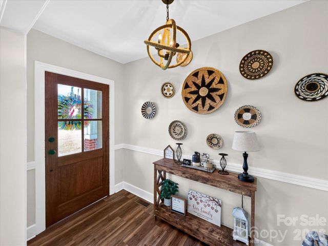 159 W Mountain Street, Rutherfordton, NC 28139