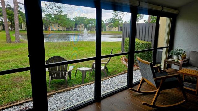 716 Sunny Pine Way D, Greenacres, FL 33415