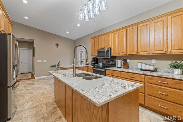 1026 Chestnut Acres Lane, Farmington, MO 63640