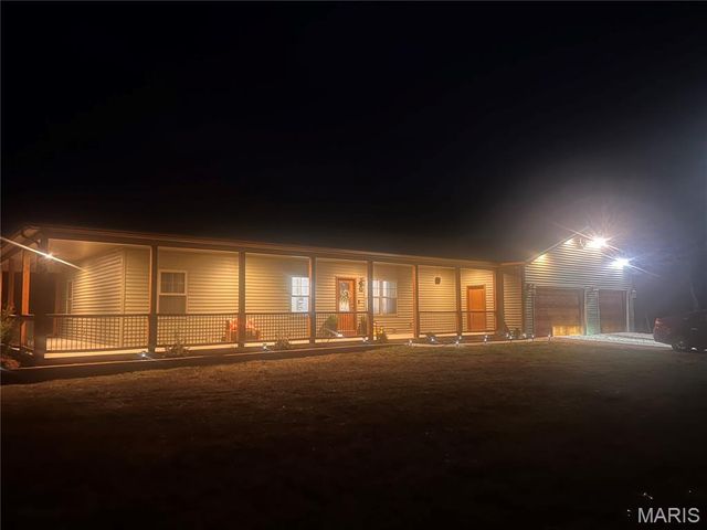 1026 Chestnut Acres Lane, Farmington, MO 63640