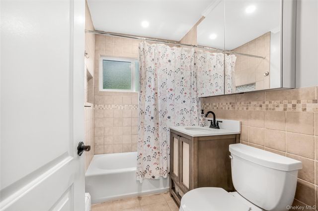 93 Duckpond Drive N, Wantagh, NY 11793