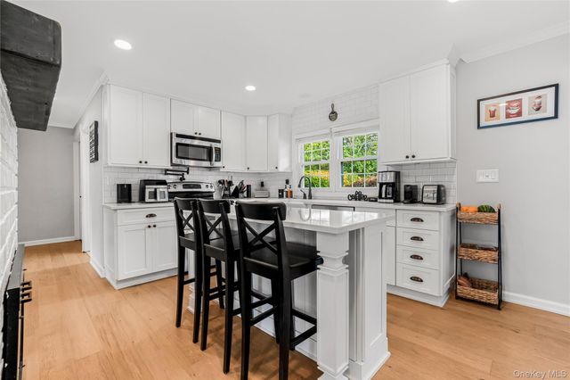 93 Duckpond Drive N, Wantagh, NY 11793