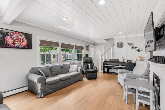 93 Duckpond Drive N, Wantagh, NY 11793