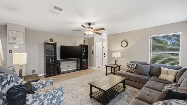 3956 Cherokee, New Braunfels, TX 78132