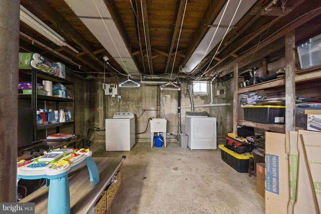 605 CIRCLE TER, Morton, PA 19070