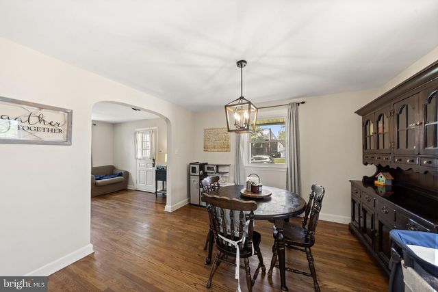 605 CIRCLE TER, Morton, PA 19070