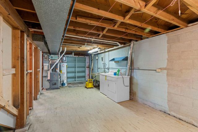 5251 Quebec Avenue N, New Hope, MN 55428