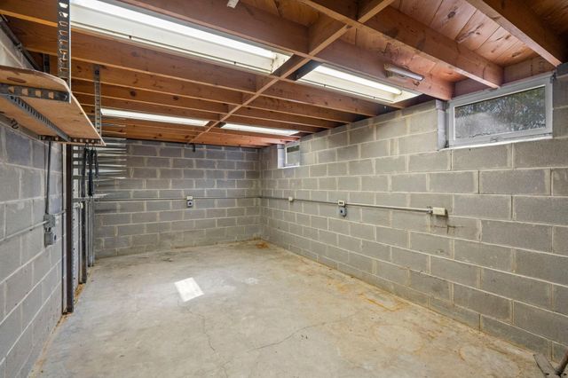 5251 Quebec Avenue N, New Hope, MN 55428