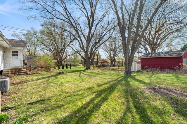 5251 Quebec Avenue N, New Hope, MN 55428