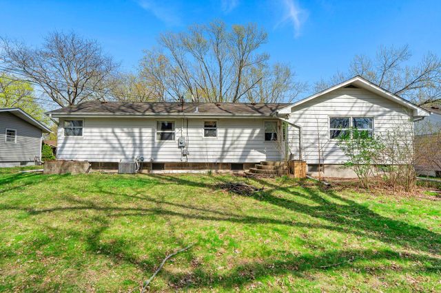 5251 Quebec Avenue N, New Hope, MN 55428