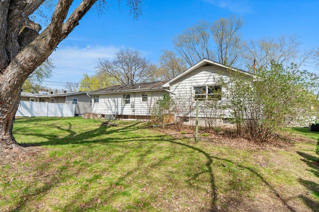 5251 Quebec Avenue N, New Hope, MN 55428