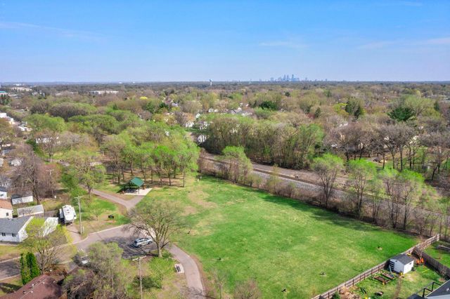 5251 Quebec Avenue N, New Hope, MN 55428