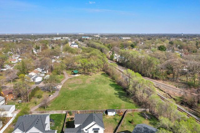 5251 Quebec Avenue N, New Hope, MN 55428