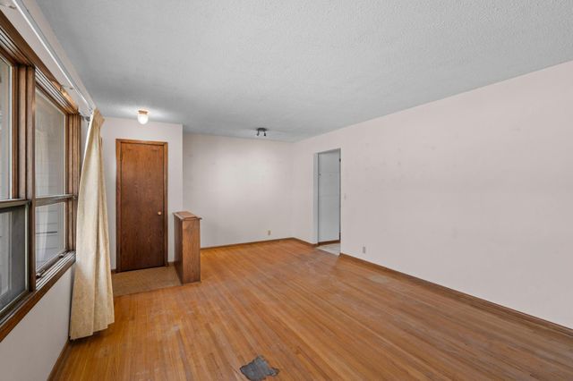 5251 Quebec Avenue N, New Hope, MN 55428