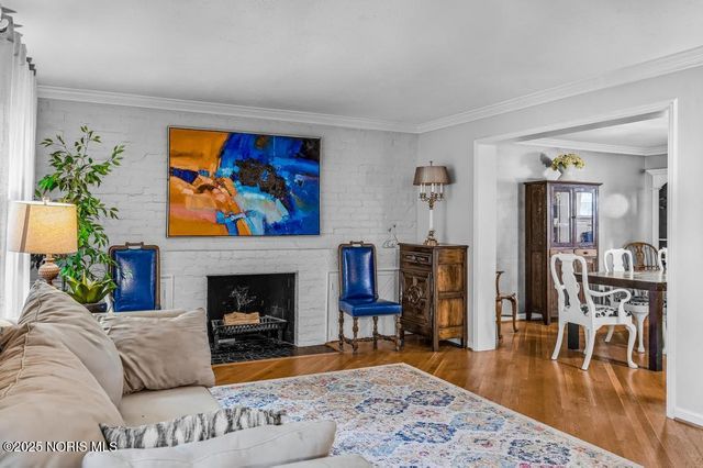 4132 Sheraton Road, Ottawa Hills, OH 43606