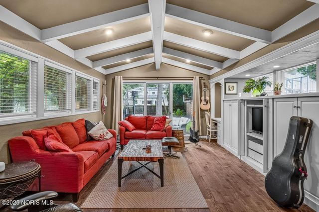 4132 Sheraton Road, Ottawa Hills, OH 43606