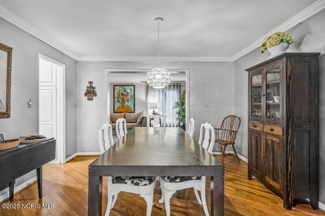 4132 Sheraton Road, Ottawa Hills, OH 43606