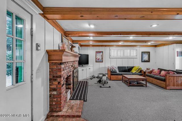 4132 Sheraton Road, Ottawa Hills, OH 43606