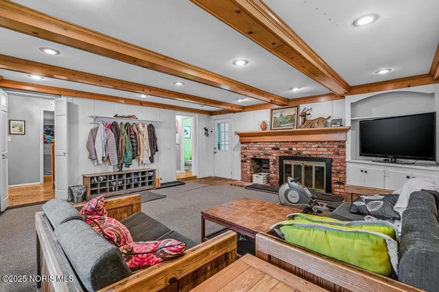 4132 Sheraton Road, Ottawa Hills, OH 43606