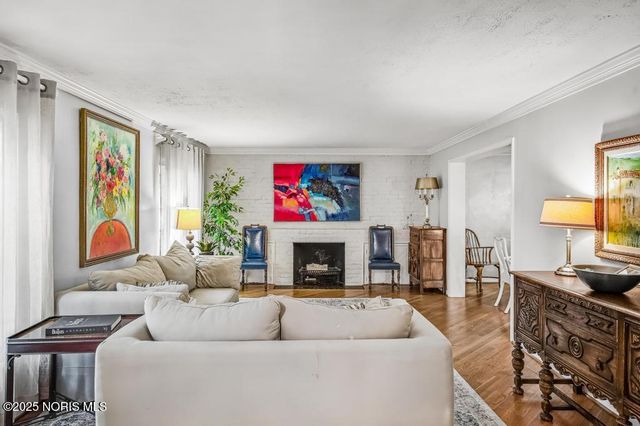 4132 Sheraton Road, Ottawa Hills, OH 43606