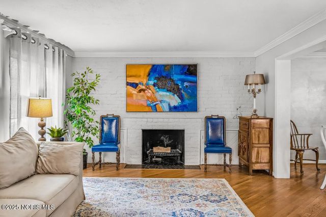 4132 Sheraton Road, Ottawa Hills, OH 43606