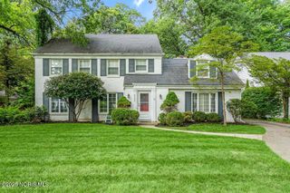 4132 Sheraton Road, Ottawa Hills, OH 43606