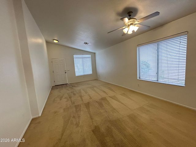 8571 W VOGEL Avenue, Peoria, AZ 85345